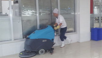 強(qiáng)強(qiáng)聯(lián)合 食品廠(chǎng)攜手合美手推式洗地機(jī)，打造高效潔凈生產(chǎn)環(huán)境